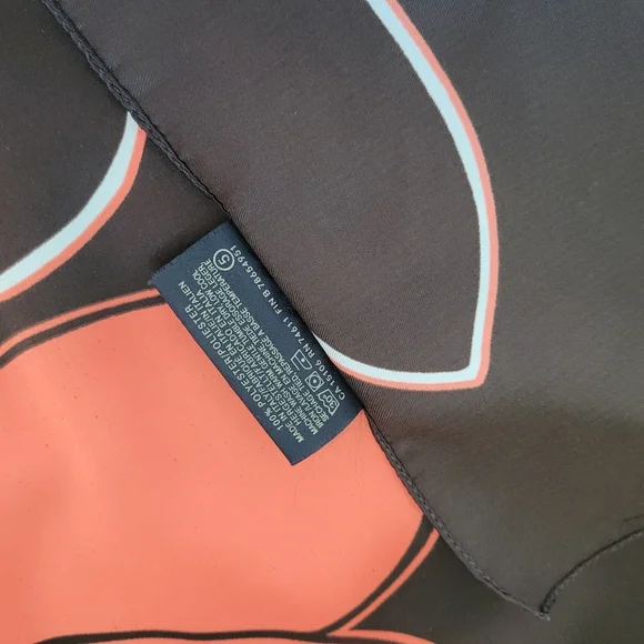 Tie Rack Square Polyester Scarf - Picture 5 of 6